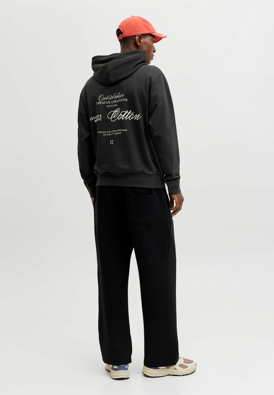Худи Jack & Jones Hoodie, Black, Черный, Худи Jack & Jones Hoodie, Black
Худи Jack & Jones Hoodie, Black, Черный, Худи Jack & Jones Hoodie, Black