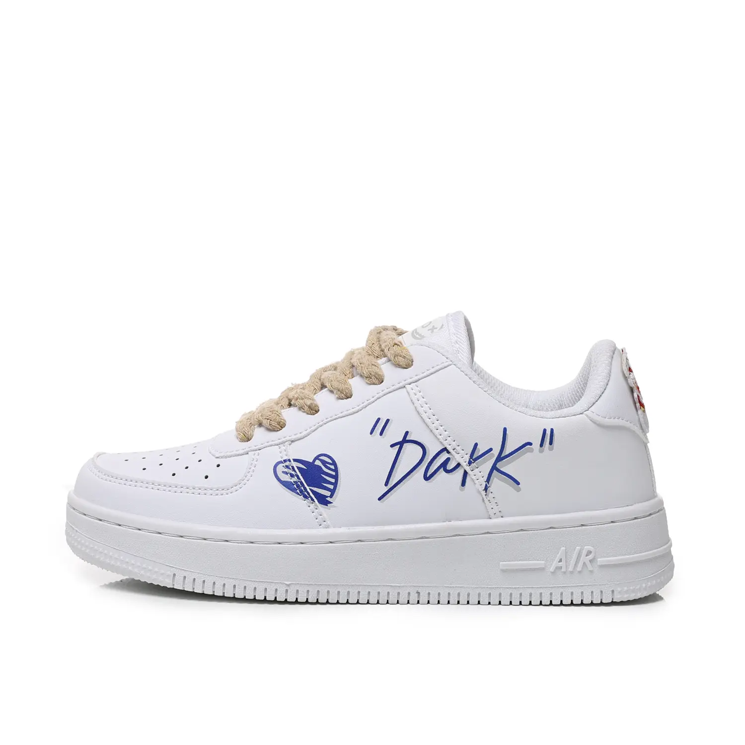 CISSTEG Антискользящие и износостойкие влагоотводящие низкие скейтерские кроссовки для увеличения роста унисекс белый - белая основа синий текст, цвет White Base Blue Text
CISSTEG Антискользящие и износостойкие влагоотводящие низкие скейтерские кроссовки для увеличения роста унисекс белый - белая основа синий текст, цвет White Base Blue Text