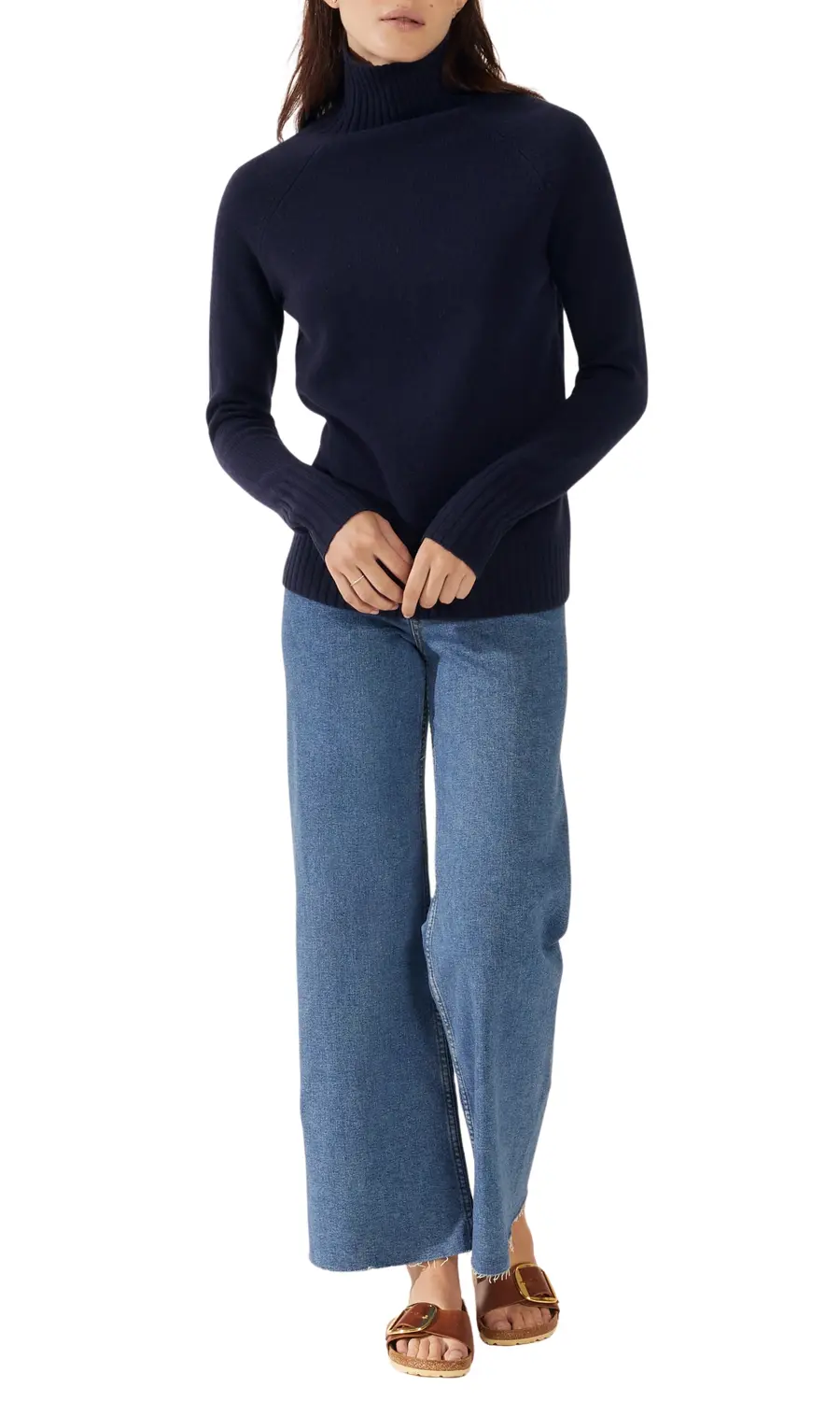 Свободный свитер с высоким воротом Emma Cashmere Italic, темно-синий
Свободный свитер с высоким воротом Emma Cashmere Italic, темно-синий