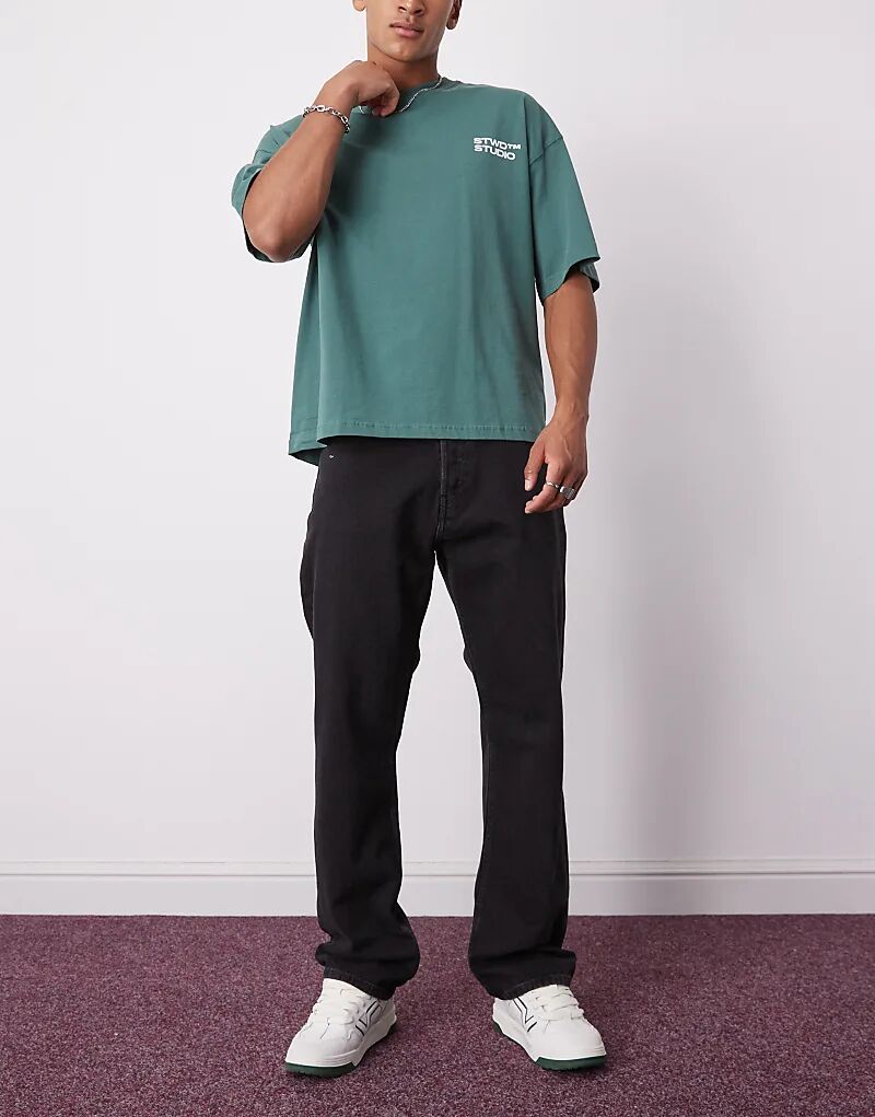 Джинсы Weekday Space свободного кроя с прямыми штанинами черного цвета
Джинсы Weekday Space свободного кроя с прямыми штанинами черного цвета