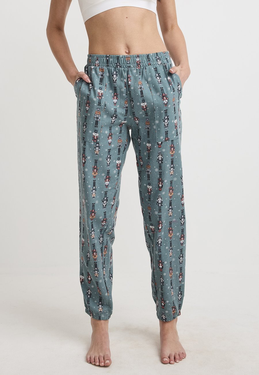 Пижамные брюки Jockey EVERYDAY , Amazon/Evergreen
Пижамные брюки Jockey EVERYDAY , Amazon/Evergreen