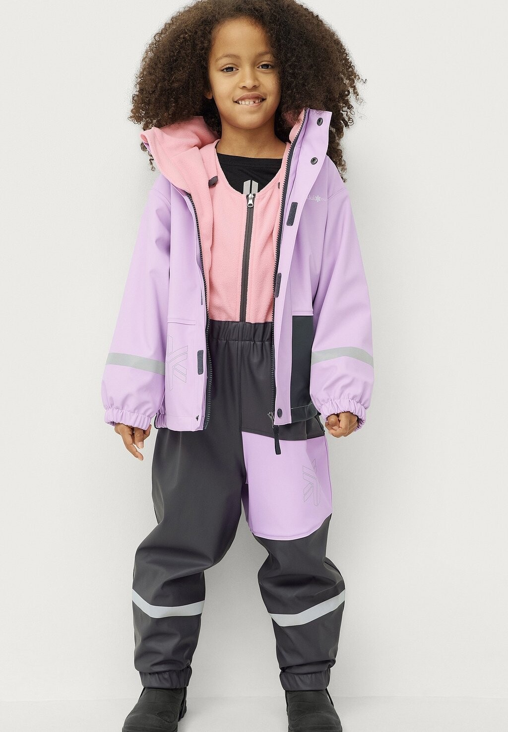 Комбинезон Áhkká, цвет helllila
Комбинезон Áhkká, цвет helllila