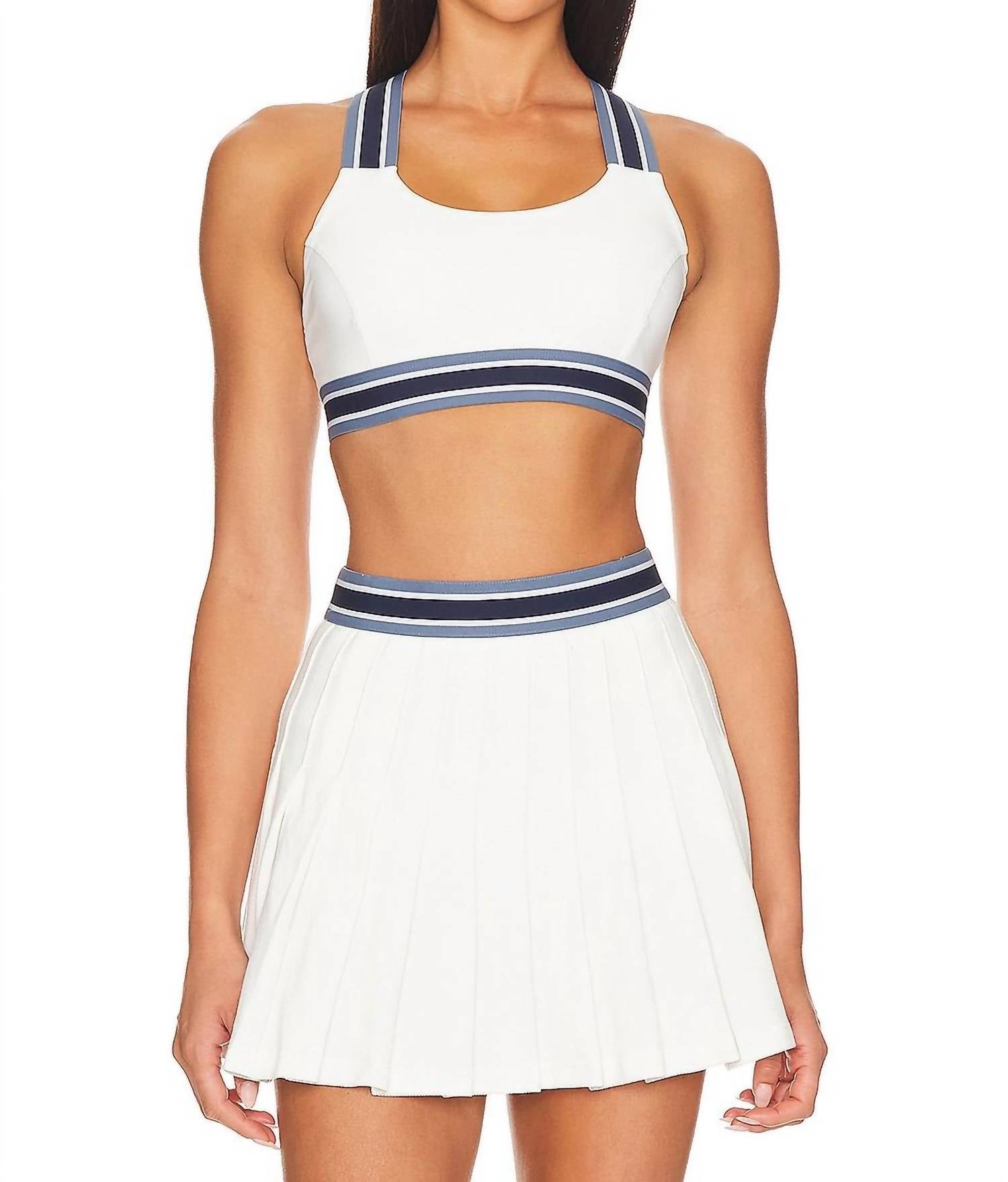 Бюстгальтер для спорта Bounce Anna белый THE UPSIDE
Бюстгальтер для спорта Bounce Anna белый THE UPSIDE