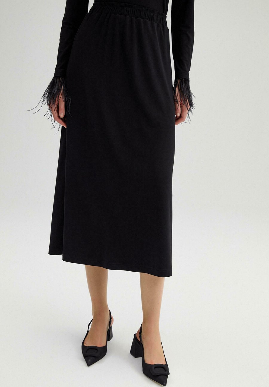 Юбка Touché Privé ELASTIC WAISTED, Black/Black
Юбка Touché Privé ELASTIC WAISTED, Black/Black