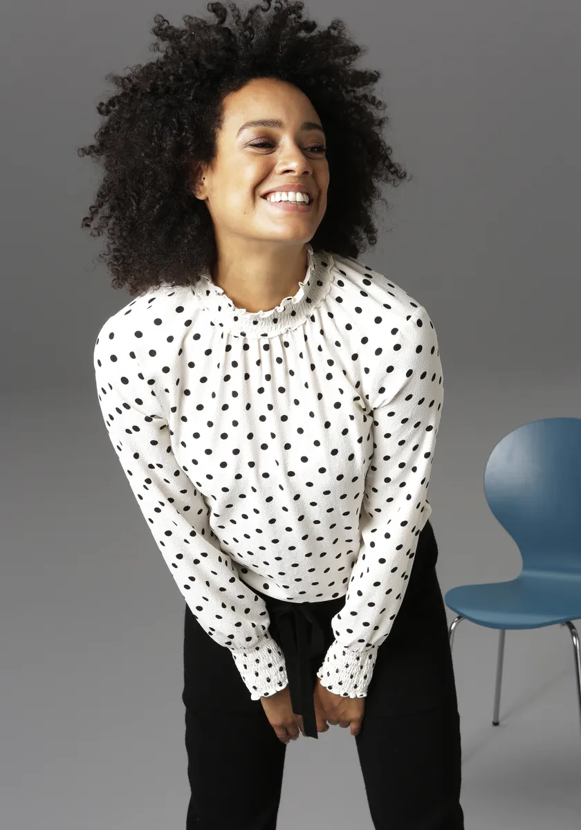 Блузка-слип Aniston CASUAL – хит каждый раз, цвет Wollweiß-Schwarz-Gepunktet
Блузка-слип Aniston CASUAL – хит каждый раз, цвет Wollweiß-Schwarz-Gepunktet