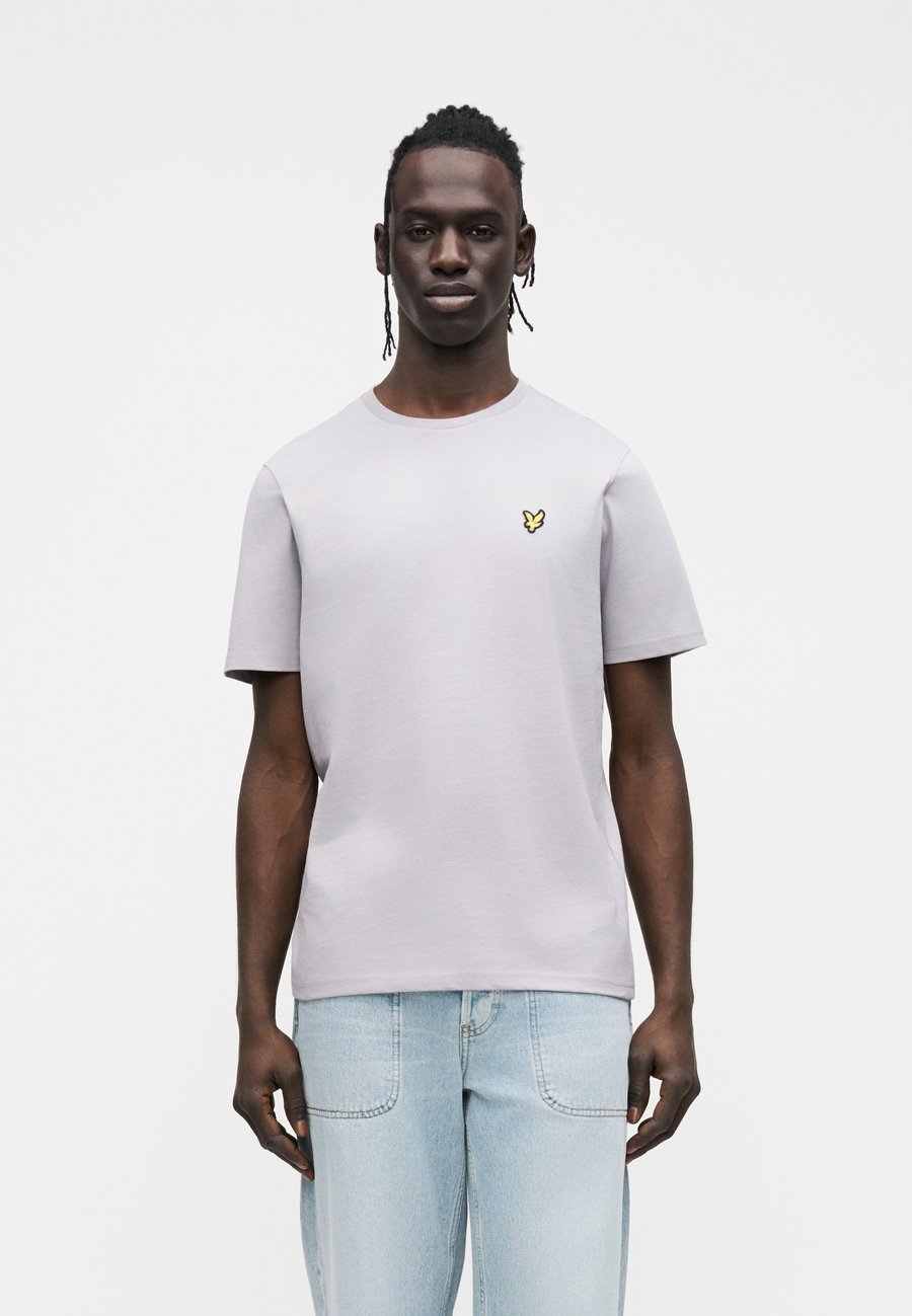 Футболка Lyle & Scott PLAIN, Ash Lilac/Lilac, Серый, Футболка Lyle & Scott PLAIN, Ash Lilac/Lilac
Футболка Lyle & Scott PLAIN, Ash Lilac/Lilac, Серый, Футболка Lyle & Scott PLAIN, Ash Lilac/Lilac