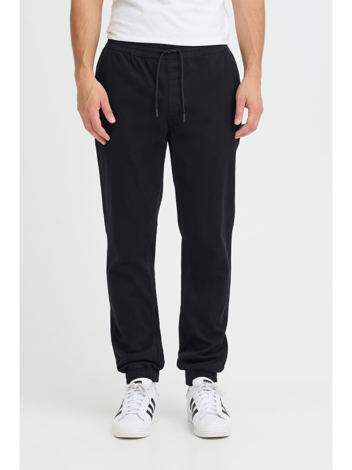 BLEND Брюки-чиносы BHMTiras черного цвета
BLEND Брюки-чиносы BHMTiras черного цвета