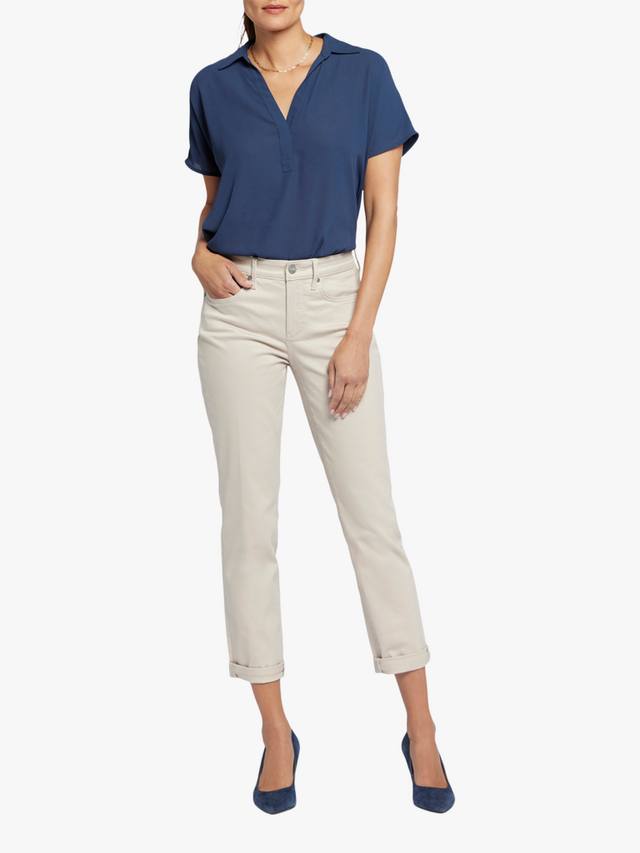 Джинсы подружки марго NYDJ, цвет Feather
Джинсы подружки марго NYDJ, цвет Feather