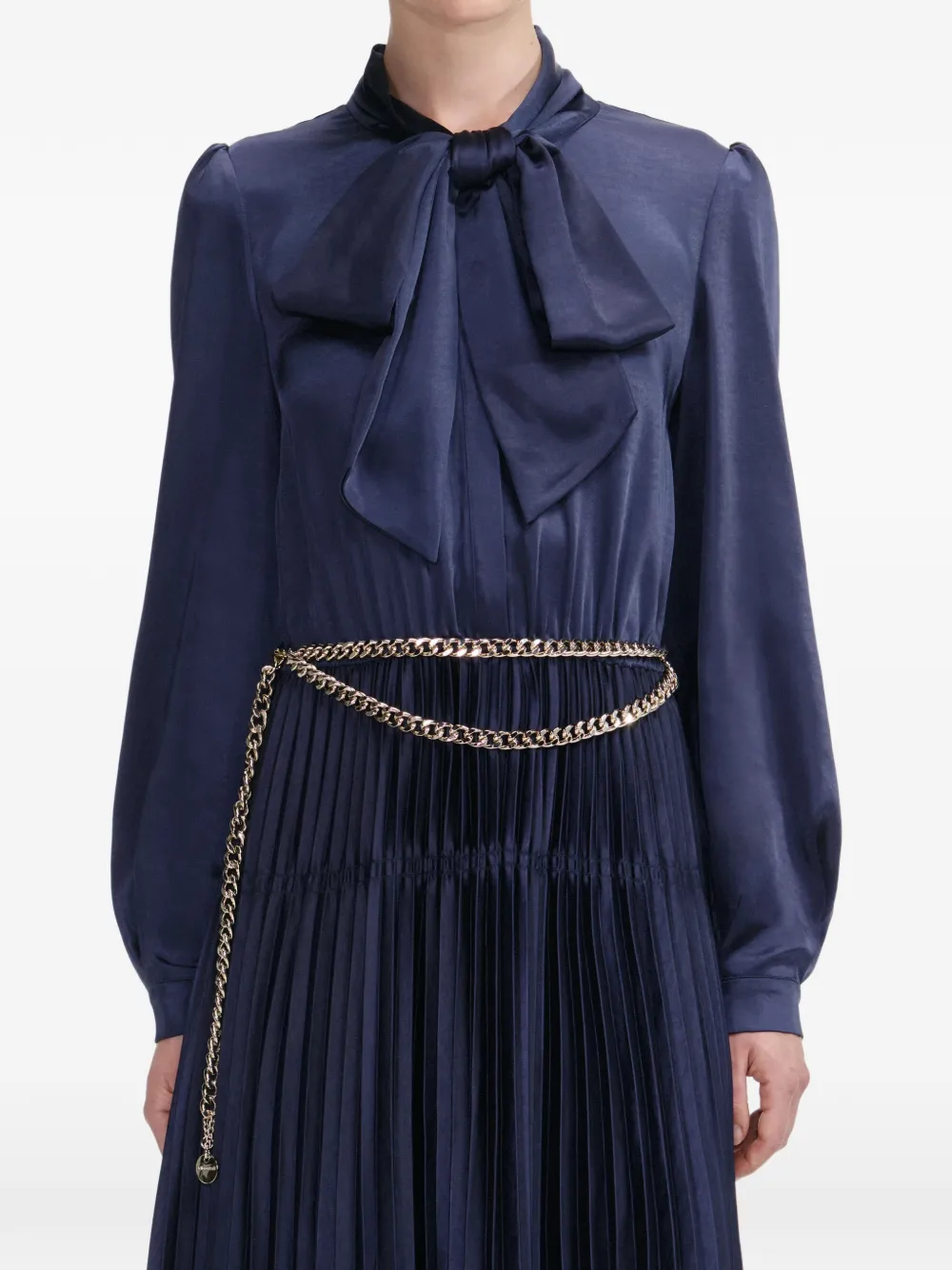 Плиссированное макси-платье с бантом Self-Portrait, синий
Плиссированное макси-платье с бантом Self-Portrait, синий
