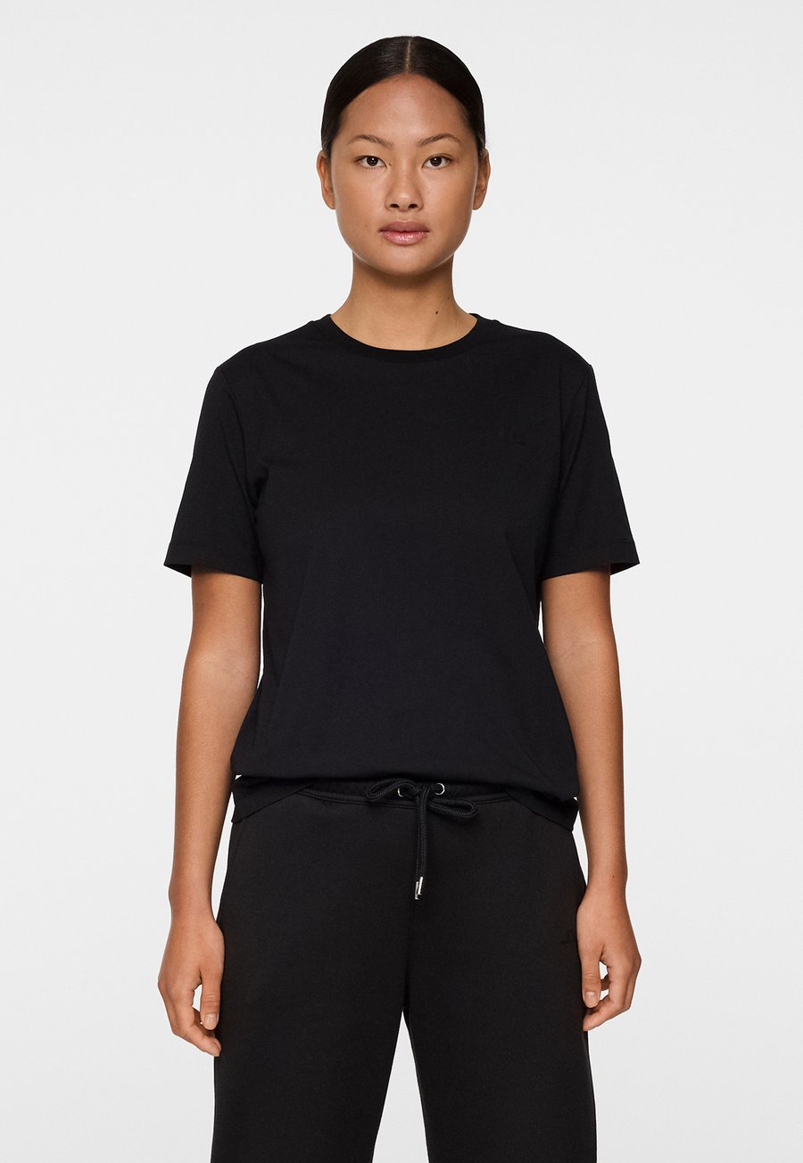 Футболка J.LINDEBERG Sports ALPHA, Black, Черный, Футболка J.LINDEBERG Sports ALPHA, Black
Футболка J.LINDEBERG Sports ALPHA, Black, Черный, Футболка J.LINDEBERG Sports ALPHA, Black