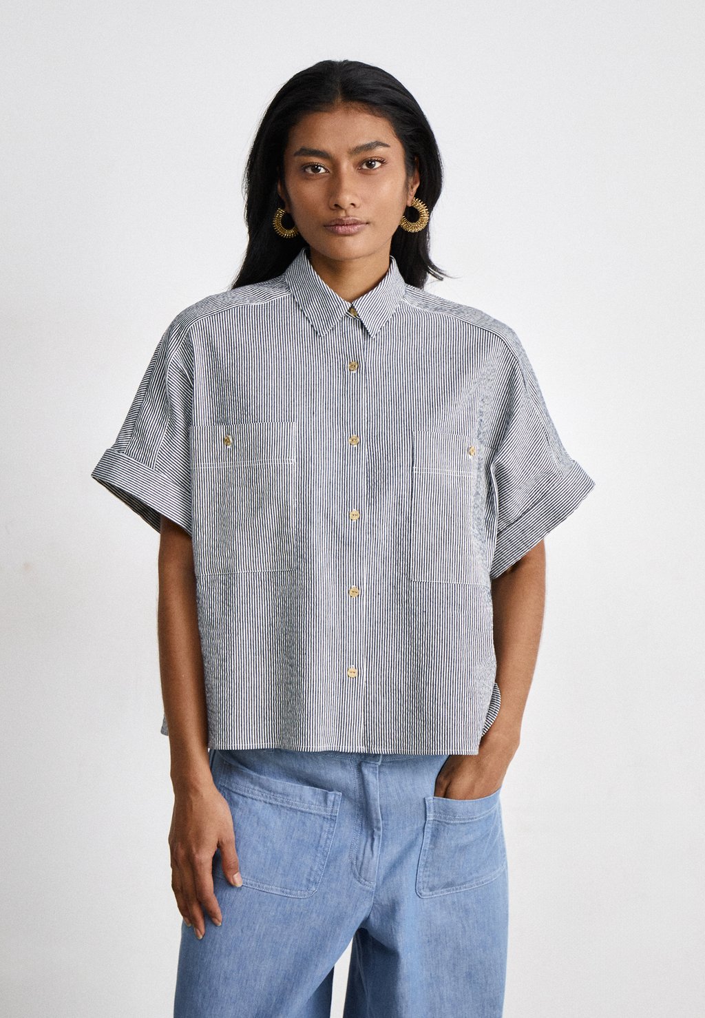 Блузка на пуговицах DELLA sessùn, темно-синий
Блузка на пуговицах DELLA sessùn, темно-синий