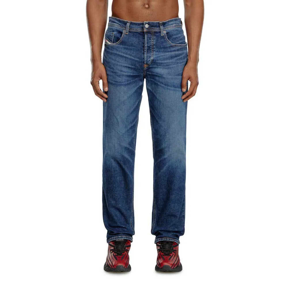 Джинсы Diesel A10229-09J47 2023 D Finitive, синий
Джинсы Diesel A10229-09J47 2023 D Finitive, синий