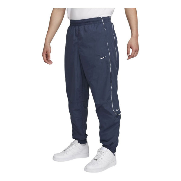 Штаны Solo Swoosh трикотажные штаны на молнии Nike, синий
Штаны Solo Swoosh трикотажные штаны на молнии Nike, синий