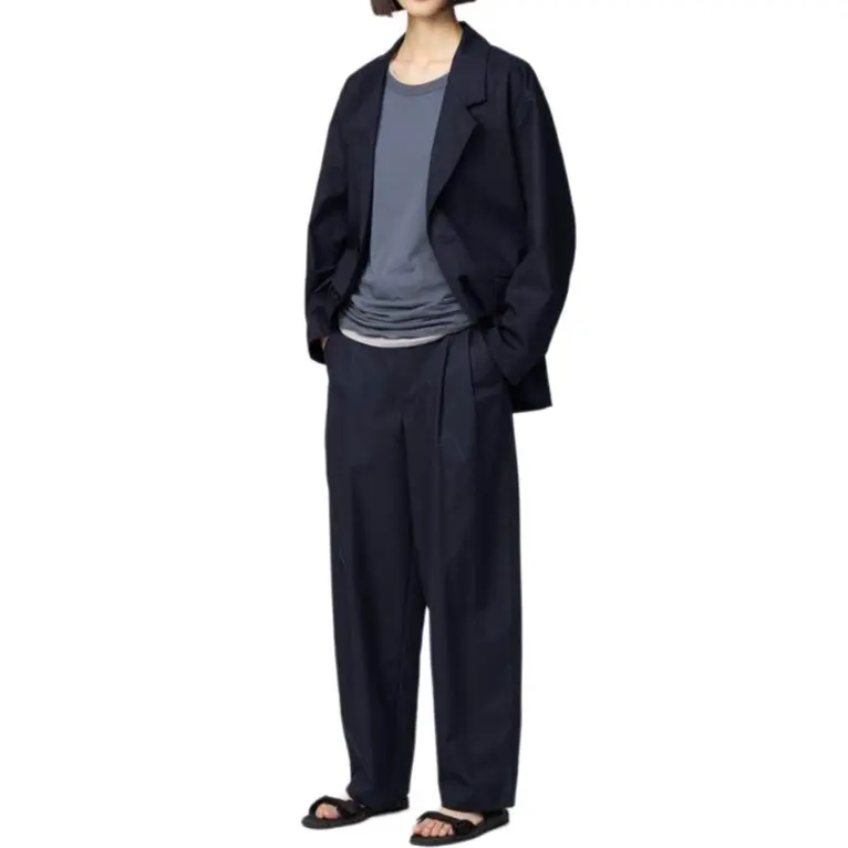 Женские повседневные брюки UNIQLO, темно-серый
Женские повседневные брюки UNIQLO, темно-серый