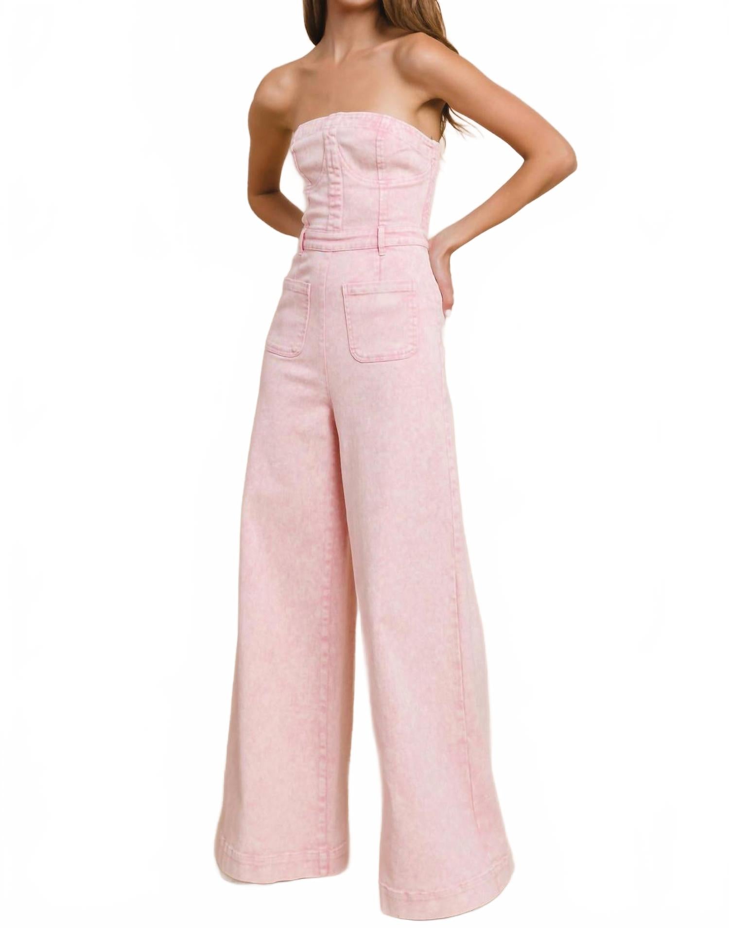 Розовый комбинезон с открытыми плечами WISTERIA LANE
Розовый комбинезон с открытыми плечами WISTERIA LANE