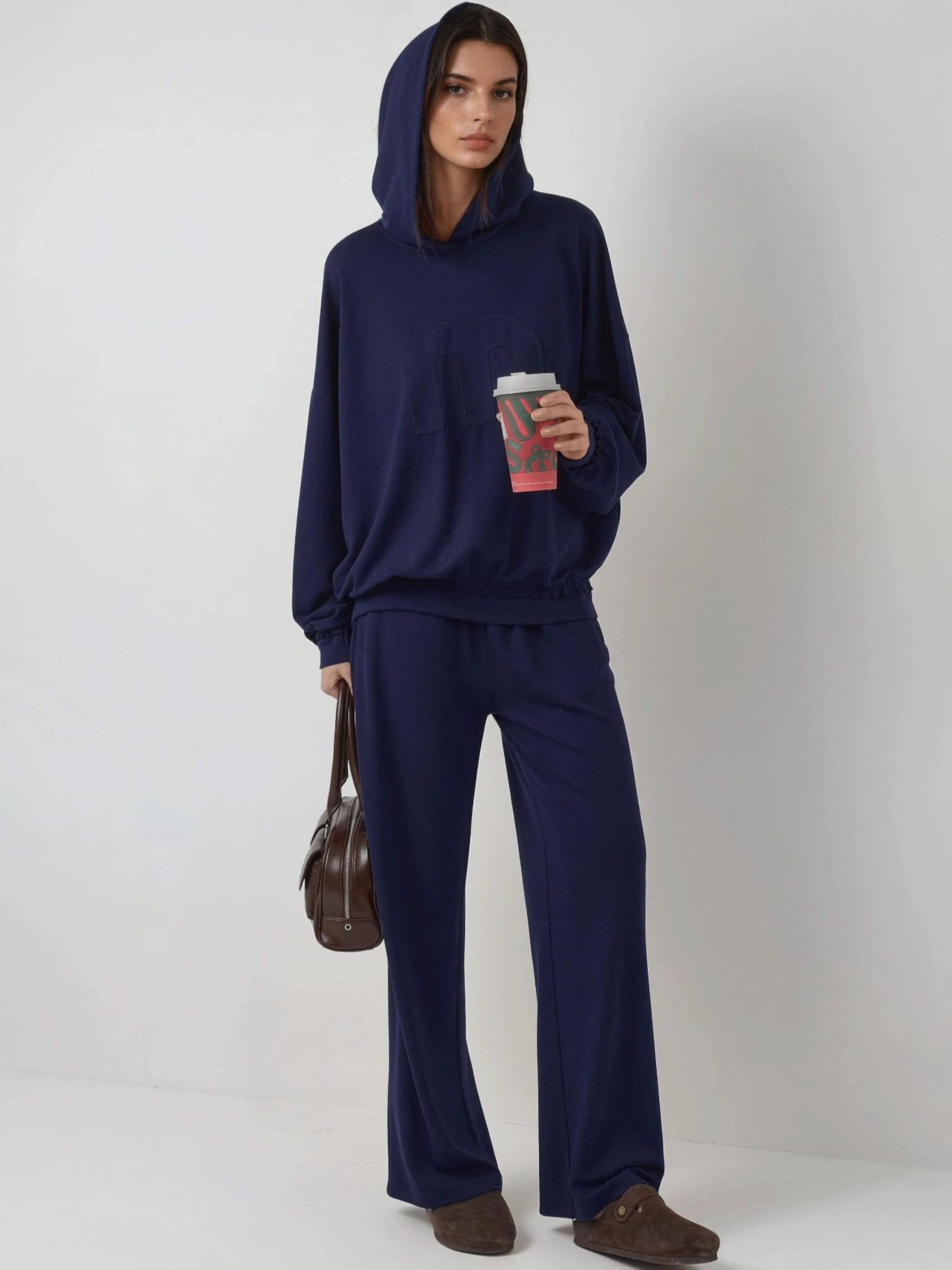 Hiccup Домашняя одежда в цвете Marine Blue
Hiccup Домашняя одежда в цвете Marine Blue