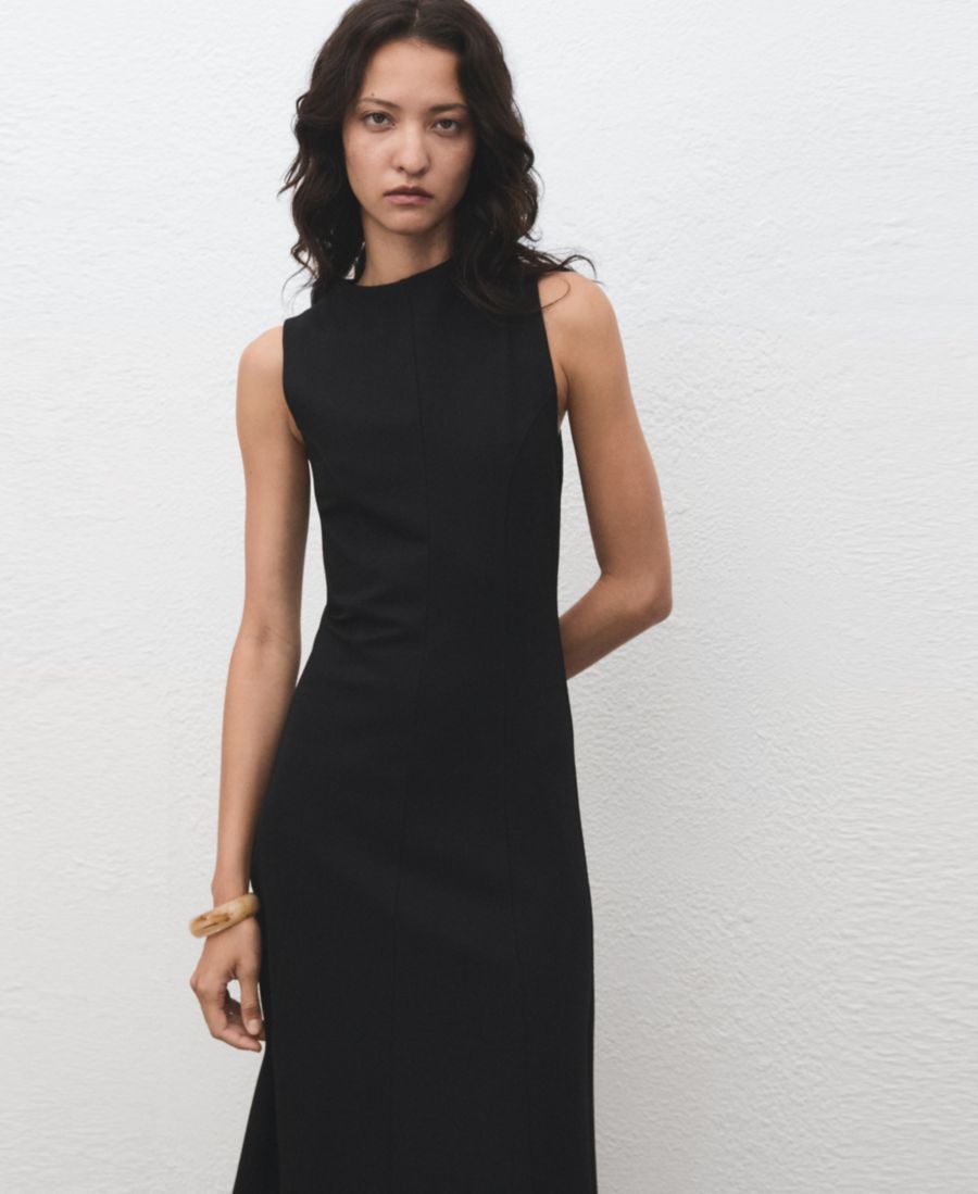 Женское миди-платье с декоративной строчкой MANGO, Black
Женское миди-платье с декоративной строчкой MANGO, Black