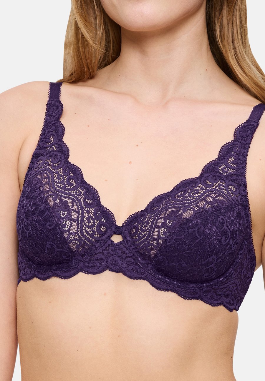 Бюстгальтер Triumph AMOURETTE, Royal Purple/Purple
Бюстгальтер Triumph AMOURETTE, Royal Purple/Purple