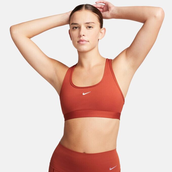 Спортивный бюстгальтер с легкой поддержкой Nike, красный
Спортивный бюстгальтер с легкой поддержкой Nike, красный