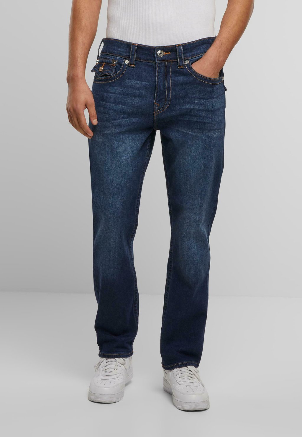 Джинсы прямого кроя True Religion, темно-синий
Джинсы прямого кроя True Religion, темно-синий