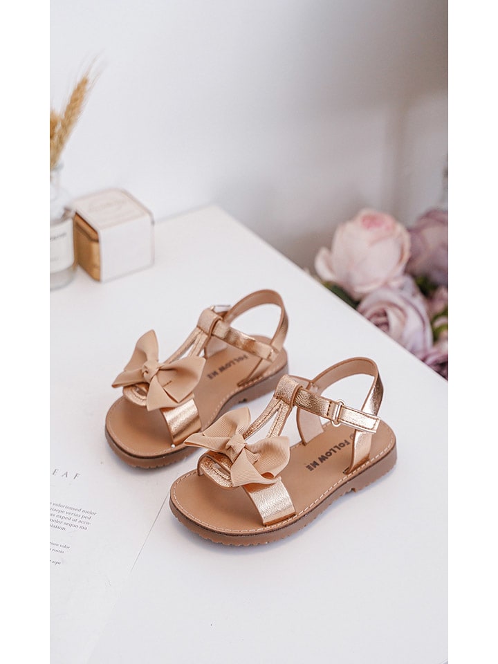 Сандалии Rock & Joy, золотой
Сандалии Rock & Joy, золотой