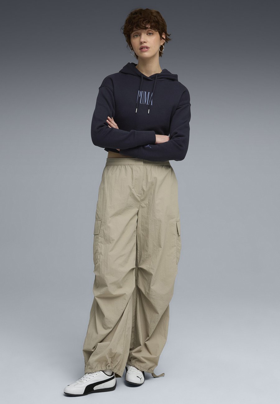 Худи Puma PREMIUM ESSENTIALS GRAPHIC, New Navy/Blue
Худи Puma PREMIUM ESSENTIALS GRAPHIC, New Navy/Blue