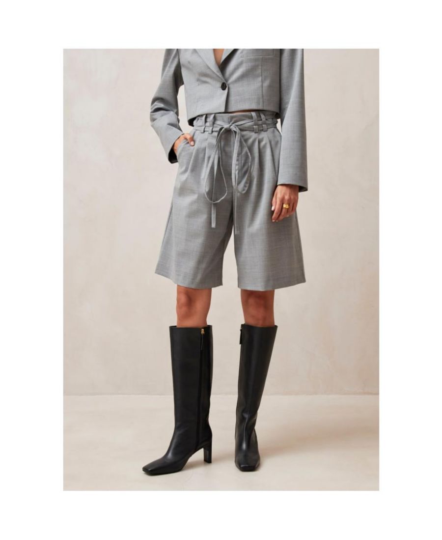 Женские шорты Сара ALOHAS, Grey
Женские шорты Сара ALOHAS, Grey