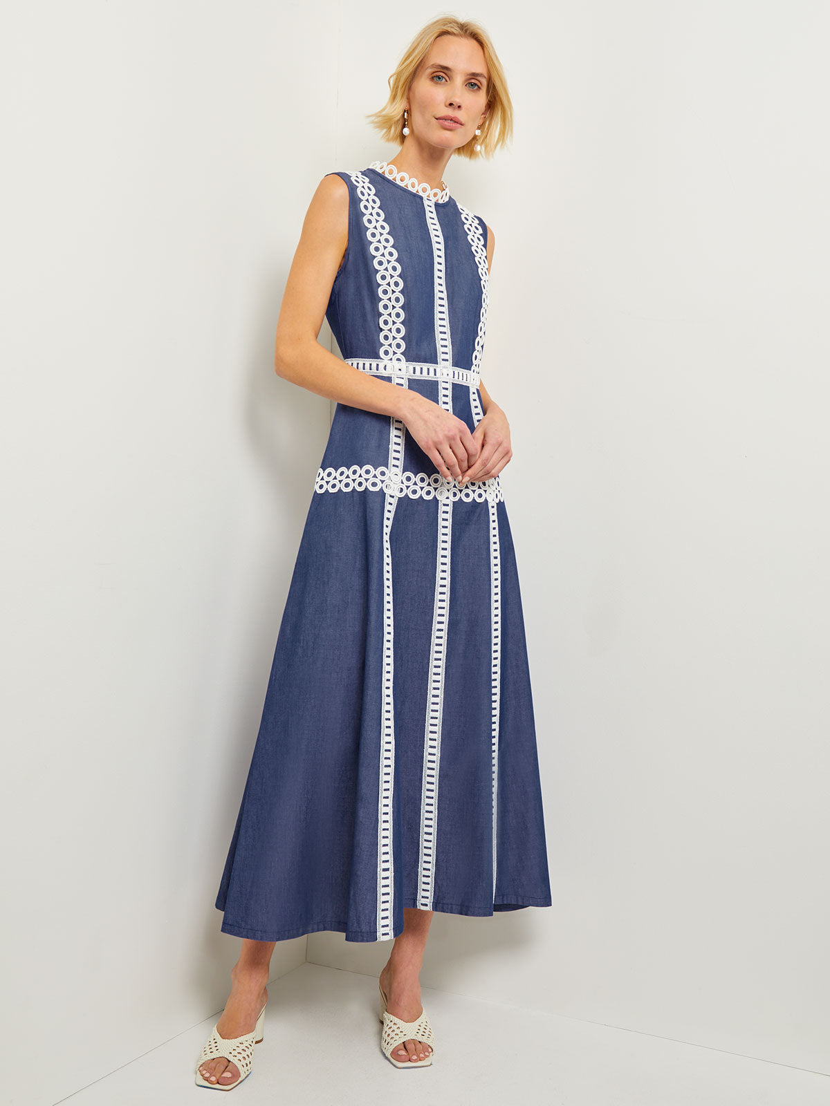 Платье макси с расклешенным лифом Misook, цвет mazarine/white
Платье макси с расклешенным лифом Misook, цвет mazarine/white