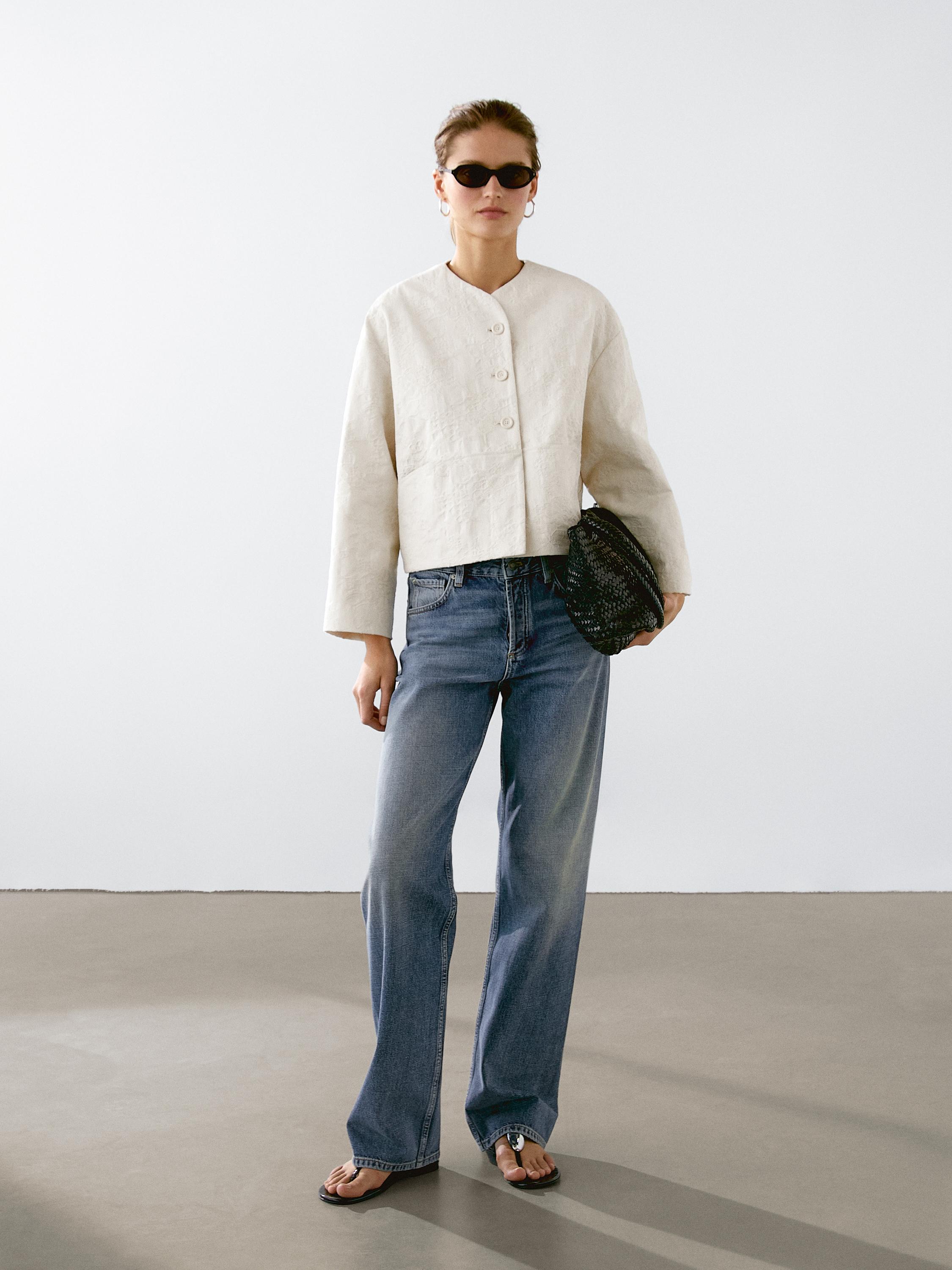 Куртка из 100% хлопковой ткани с цветочным принтом Massimo Dutti, кремовый
Куртка из 100% хлопковой ткани с цветочным принтом Massimo Dutti, кремовый