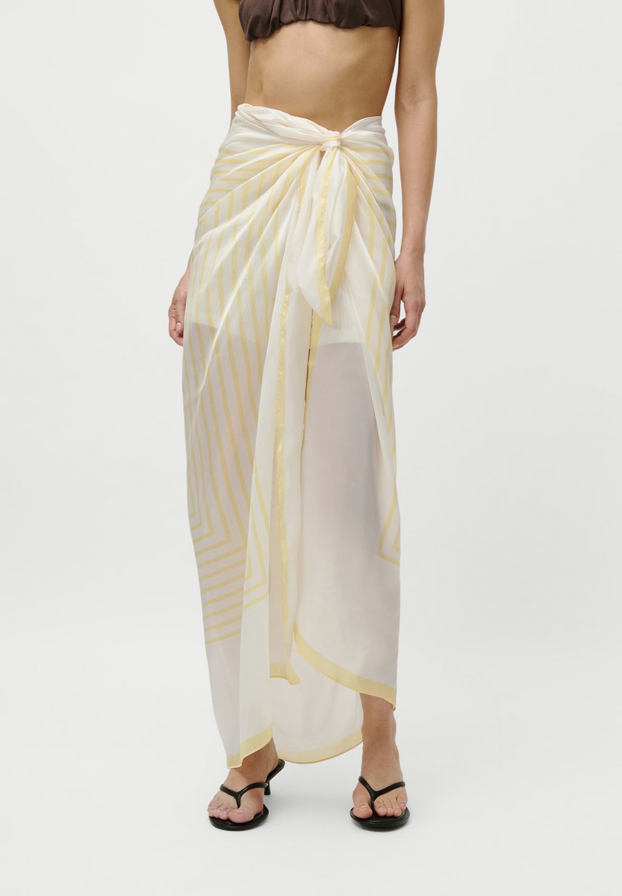 Шарф LeGer by Lena Gercke ELMIRA, White/Yellow/White
Шарф LeGer by Lena Gercke ELMIRA, White/Yellow/White