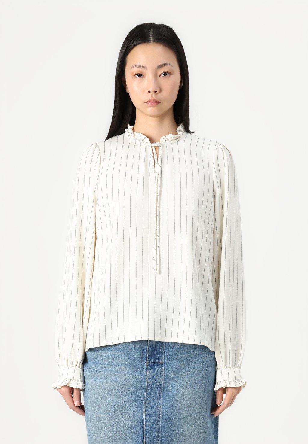 Блуза ONLMETTE ONLY, молочный
Блуза ONLMETTE ONLY, молочный