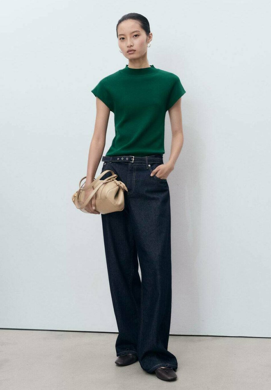 Футболка Mango Basic T-shirt, Dark Green, Зеленый, Футболка Mango Basic T-shirt, Dark Green
Футболка Mango Basic T-shirt, Dark Green, Зеленый, Футболка Mango Basic T-shirt, Dark Green