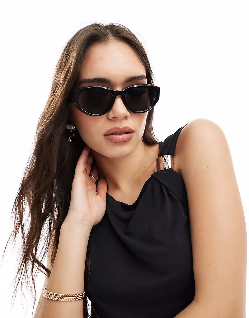 Солнцезащитные очки Monki овальной формы «кошачий глаз» черного цвета
Солнцезащитные очки Monki овальной формы «кошачий глаз» черного цвета