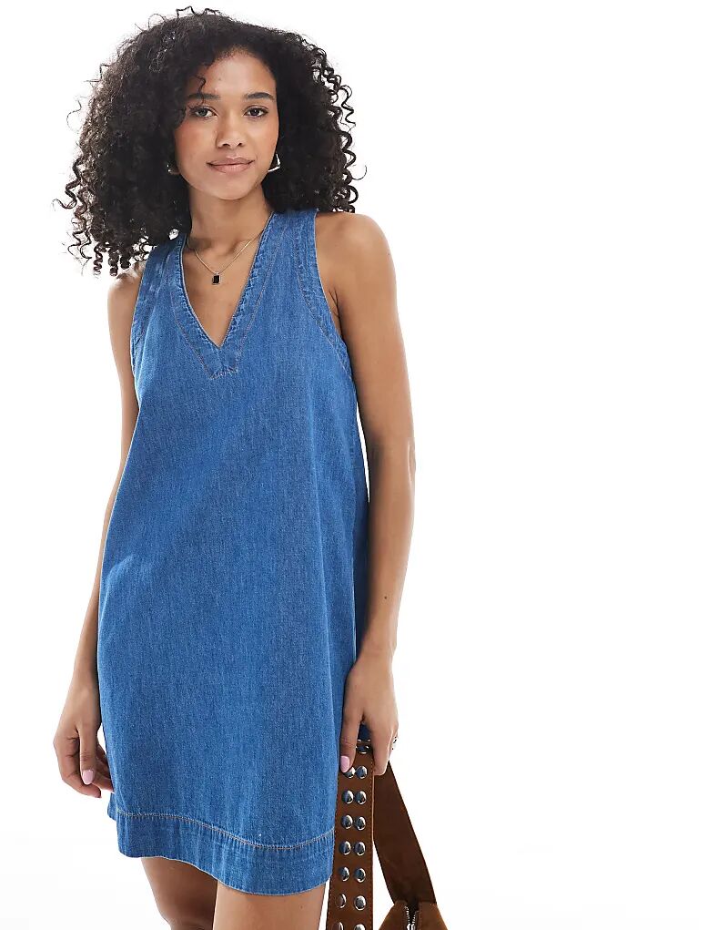 Платье-трапеция из денима ASOS DESIGN с V-образным вырезом, средне-синего цвета
Платье-трапеция из денима ASOS DESIGN с V-образным вырезом, средне-синего цвета