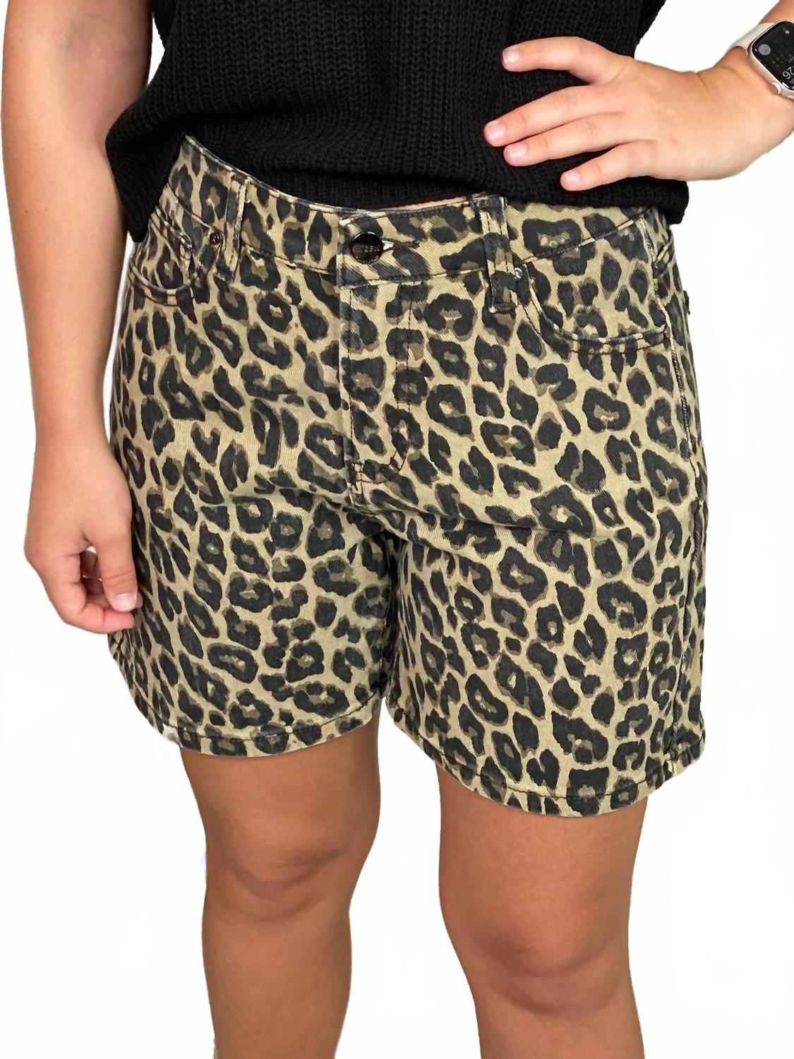 Высокие шорты-леопард в разноцветном исполнении RISEN
Высокие шорты-леопард в разноцветном исполнении RISEN