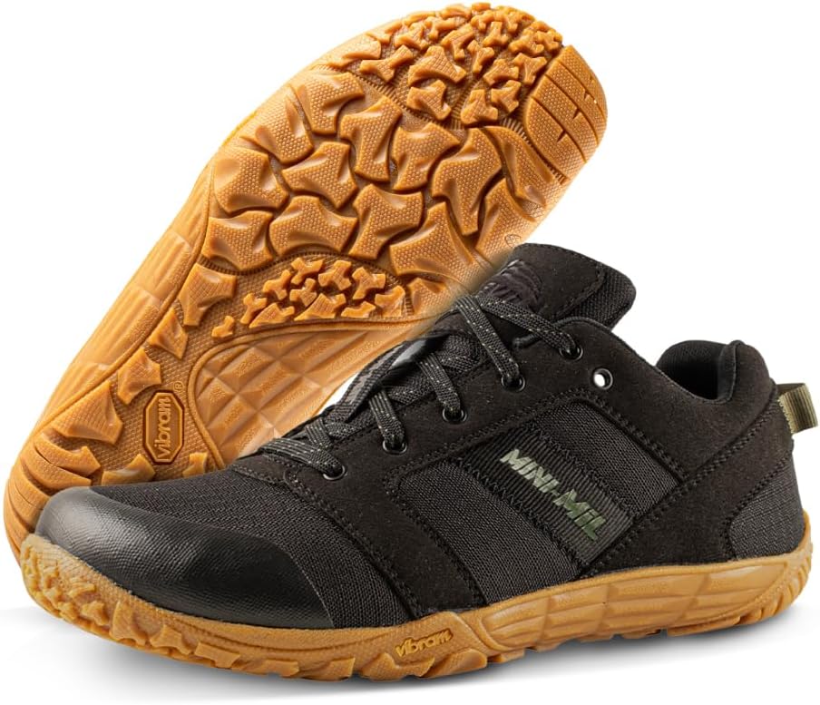 Мужские кроссовки Belleville Mini-Mil Barefoot Shoes - дышащие кроссовки с нулевым перепадом высоты подошвы, амортизирующей промежуточной подошвой и гибкой нескользящей внешней подошвой, черный
Мужские кроссовки Belleville Mini-Mil Barefoot Shoes - дышащие кроссовки с нулевым перепадом высоты подошвы, амортизирующей промежуточной подошвой и гибкой нескользящей внешней подошвой, черный