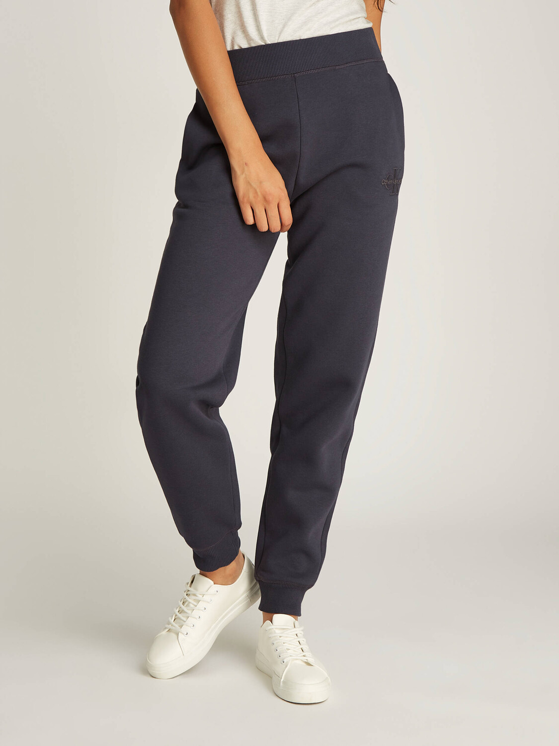 Спортивные брюки CALVIN KLEIN JEANS, цвет grafite
Спортивные брюки CALVIN KLEIN JEANS, цвет grafite