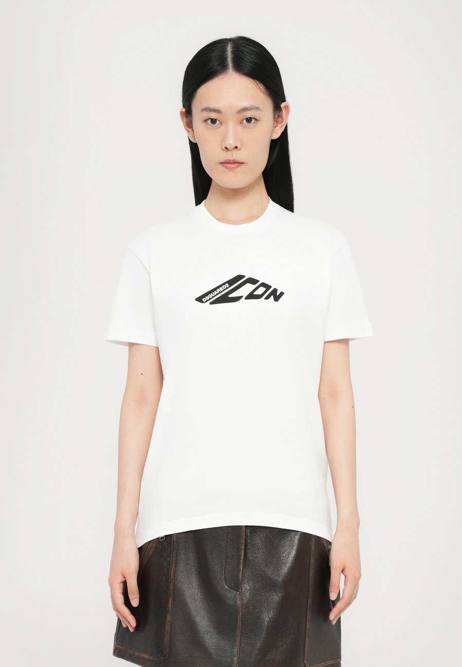 Футболка DSQUARED2 ICON JUST RIGHT FIT TEE, White
Футболка DSQUARED2 ICON JUST RIGHT FIT TEE, White