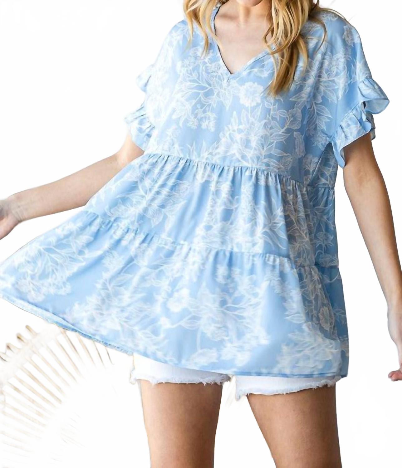 Цветочный топ-бэбидол в светло-голубом HEIMISH USA
Цветочный топ-бэбидол в светло-голубом HEIMISH USA