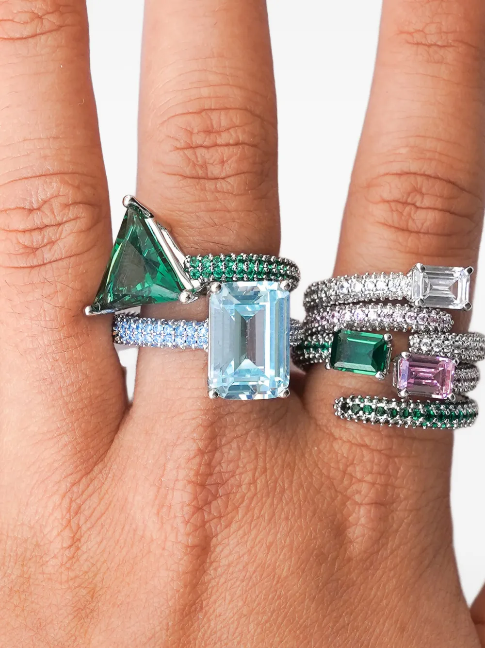 Кольцо-крутилка Izabel Display, белый
Кольцо-крутилка Izabel Display, белый