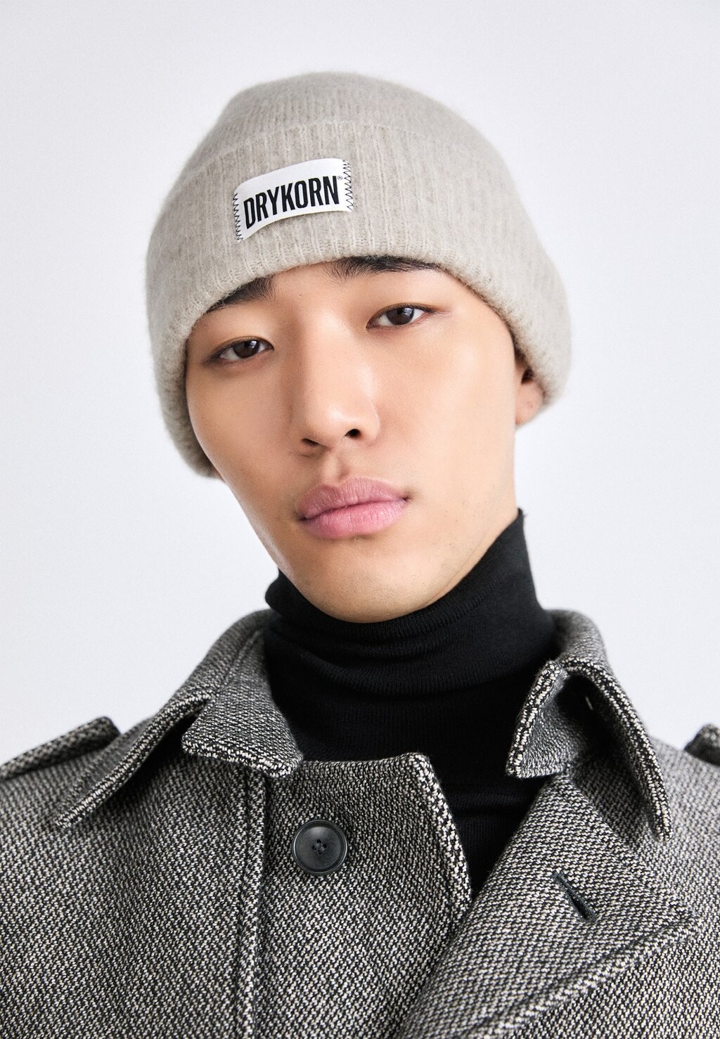 Шапка NEREA UNISEX DRYKORN, желтый
Шапка NEREA UNISEX DRYKORN, желтый