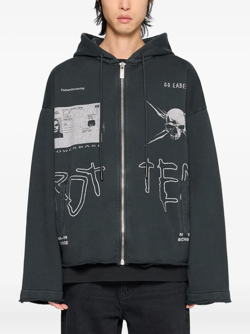 Олимпийка на молнии с необработанным краем от Commission 43 Label Group, черный
Олимпийка на молнии с необработанным краем от Commission 43 Label Group, черный