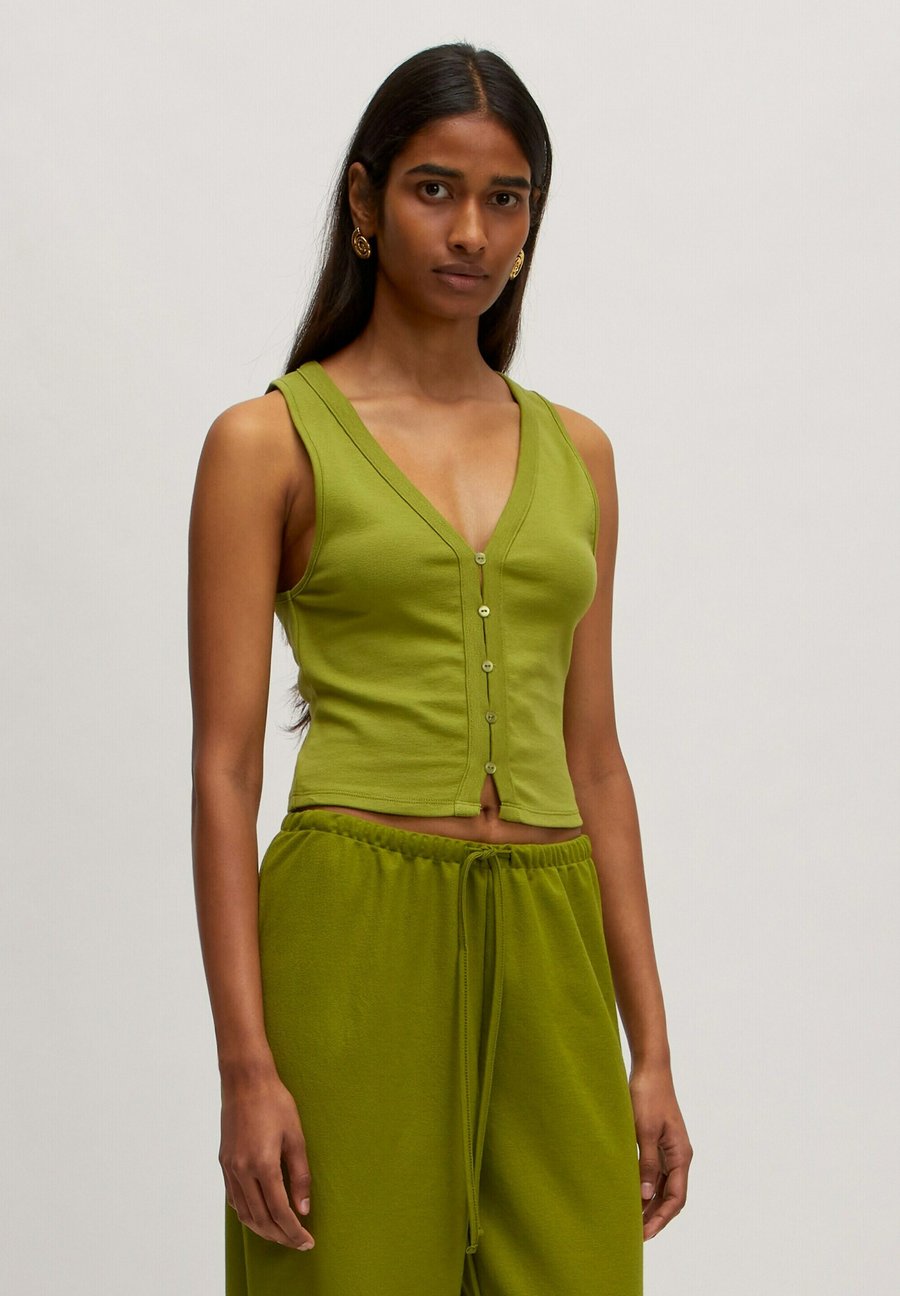 Топ EDITED NAIKA, Grün/Green
Топ EDITED NAIKA, Grün/Green