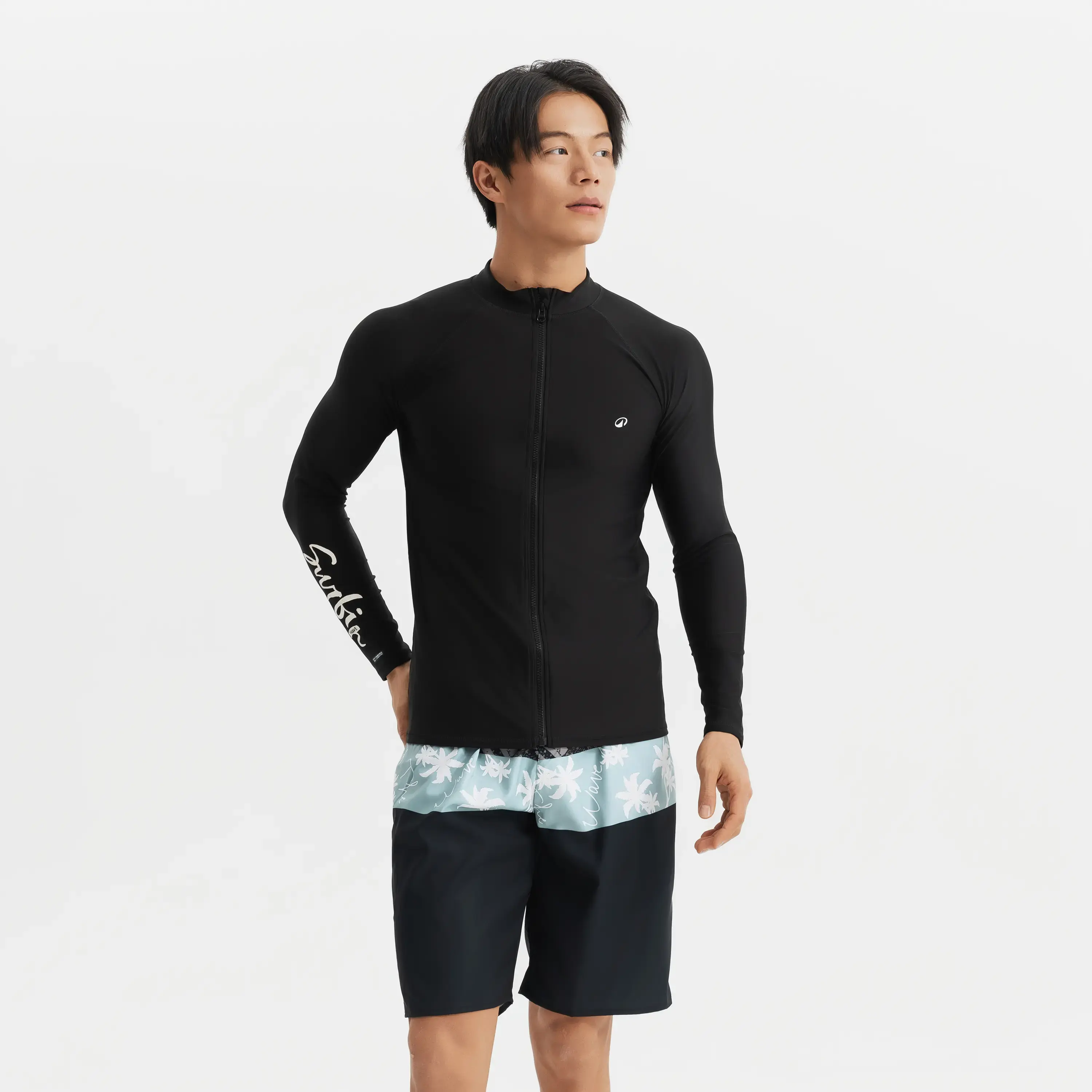 Мужской солнцезащитный костюм для серфинга на молнии UV 550 - ЧЕРНЫЙ OLAIAN
Мужской солнцезащитный костюм для серфинга на молнии UV 550 - ЧЕРНЫЙ OLAIAN