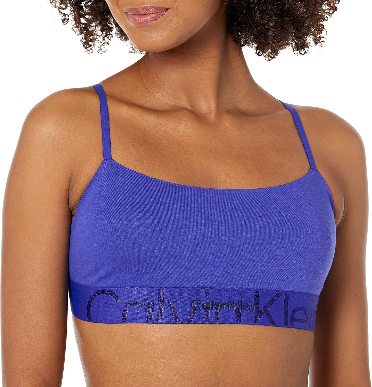 Женский бюстгальтер-бралетт Calvin Klein Embossed Icon Unlined Wireless, Clematis
Женский бюстгальтер-бралетт Calvin Klein Embossed Icon Unlined Wireless, Clematis