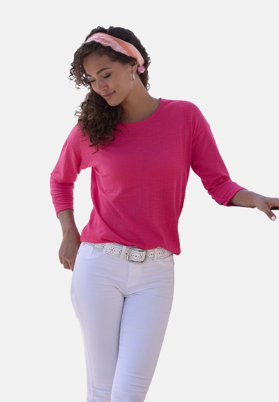 Джемпер Vivance Jumper, Koralle/Coral
Джемпер Vivance Jumper, Koralle/Coral