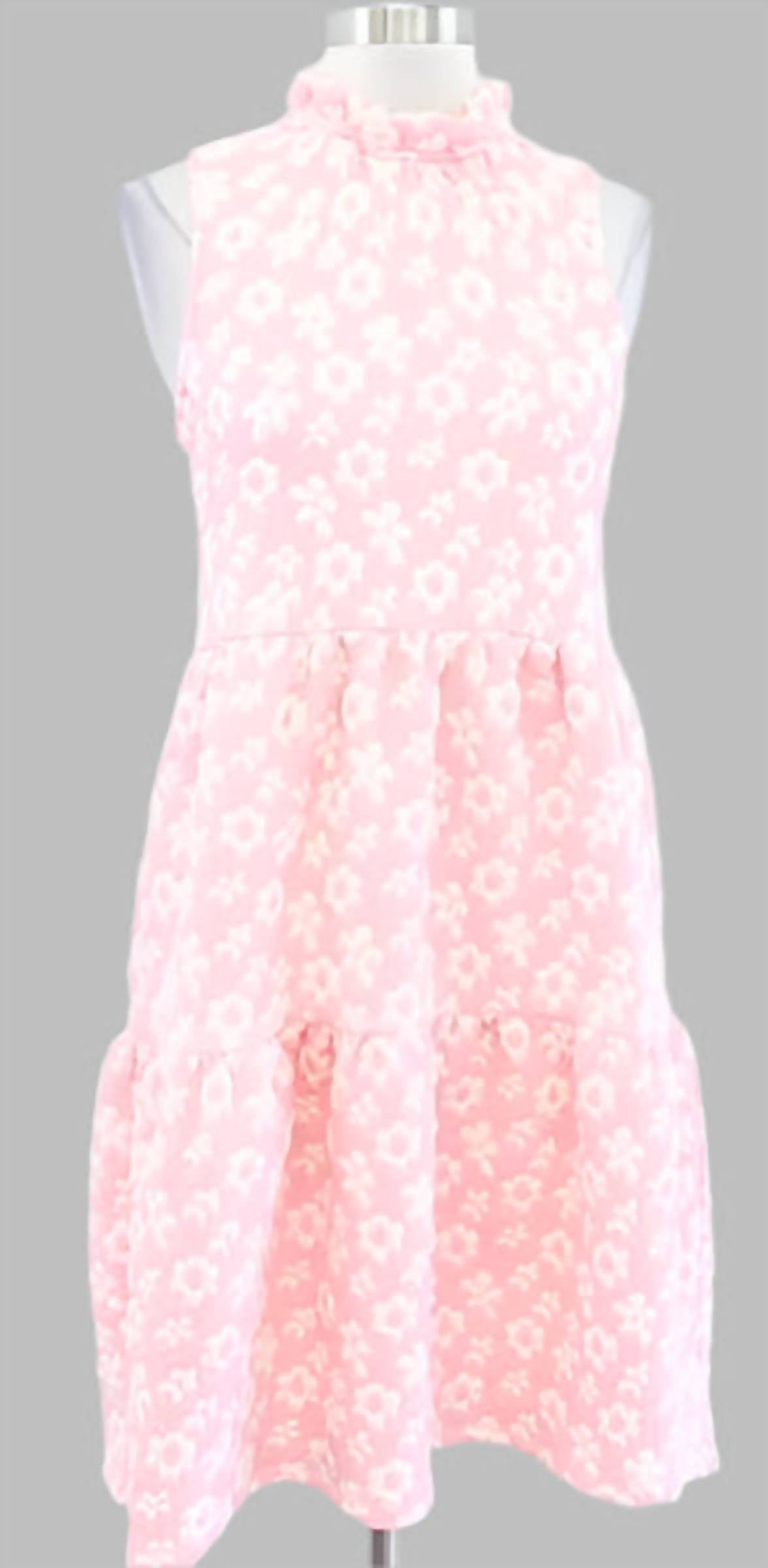 Женское платье с фактурной отделкой и ромашками в розовом цвете Tyler Boe
Женское платье с фактурной отделкой и ромашками в розовом цвете Tyler Boe