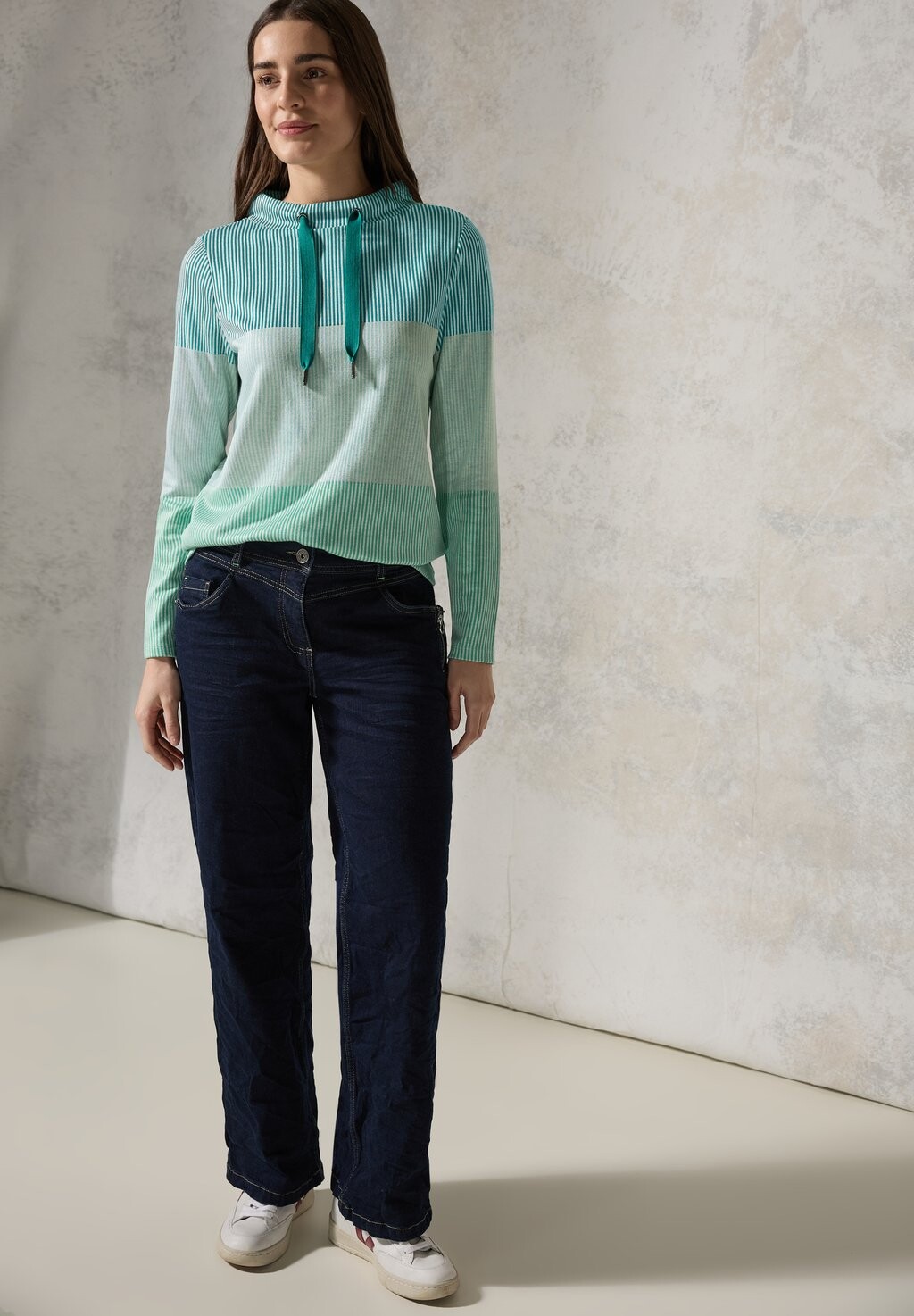 Топ с длинными рукавами GESTREIFTES BLOCK Cecil, зеленый
Топ с длинными рукавами GESTREIFTES BLOCK Cecil, зеленый