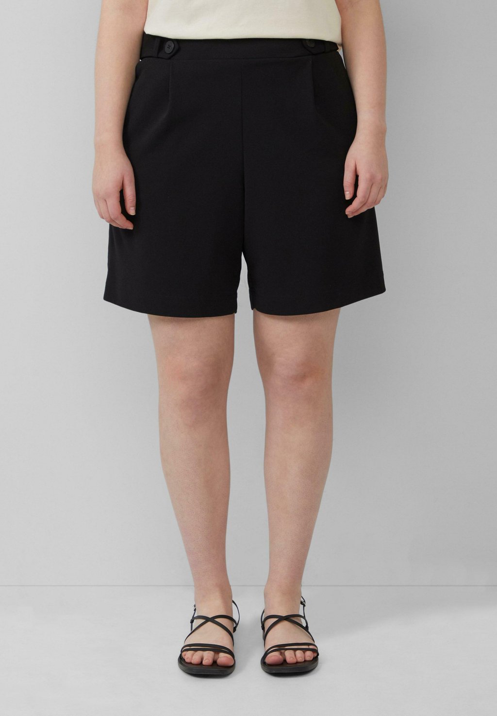 Шорты QS, черный
Шорты QS, черный