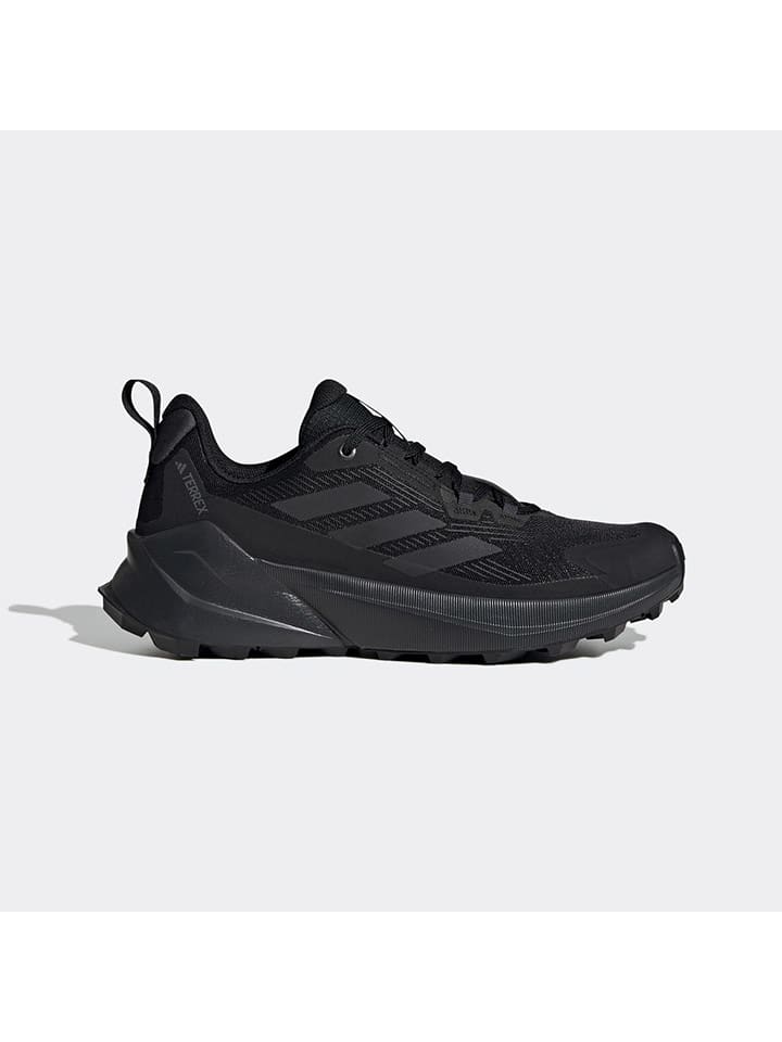 Adidas Походные ботинки "Terrex Trailmaker 2" черного цвета
Adidas Походные ботинки "Terrex Trailmaker 2" черного цвета